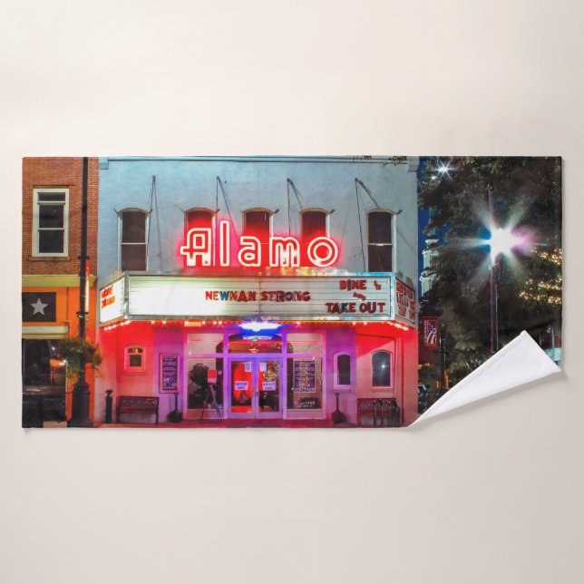 THE ALAMO Bath Towel (Bath Towel)