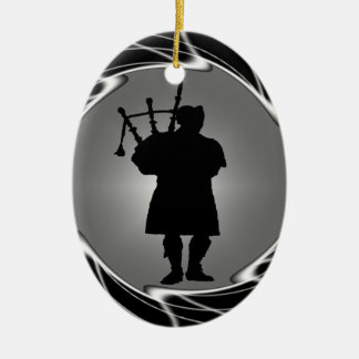 THE BAGPIPERS SPIRIT CERAMIC TREE DECORATION