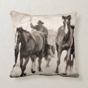 The Chase I Cushion