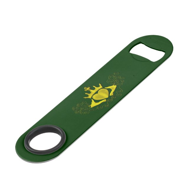The Claddagh (Gold) (Front Angled)