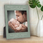 The Day I Met My Daddy Photo Father's Day Keepsake Plaque<br><div class="desc">Add a photograph of your baby on the day they met their daddy,  as well as their name and date of birth for a gift dad will treasure forever!</div>