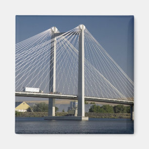 The Ed Hendler Bridge spans the Columbia River Magnet
