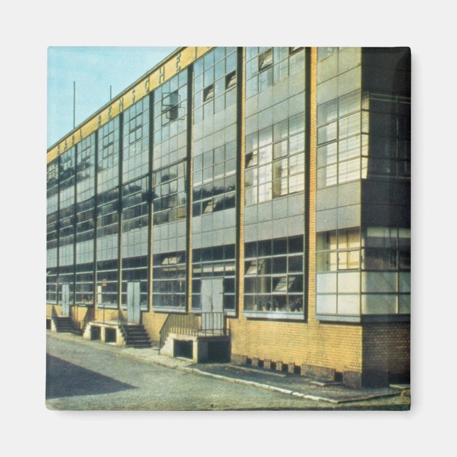 The Fagus Shoe Factory, designed by Walter Gropius Magnet (Front)
