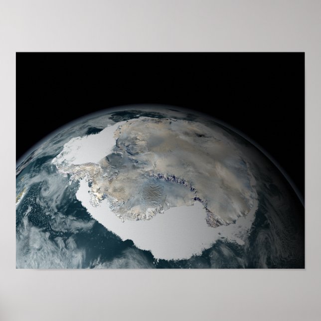 The frozen continent of Antarctica Poster (Front)