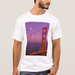The Golden Gate Bridge shortly after sunset, T-Shirt