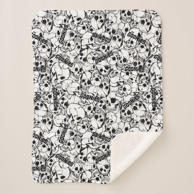 The Goonies One-Eyed Willy Skull Pattern Sherpa Blanket (Front)