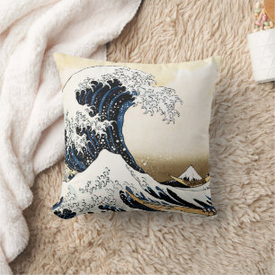 The Great Wave Off Kanagawa Hokusai, Japanese art Cushion