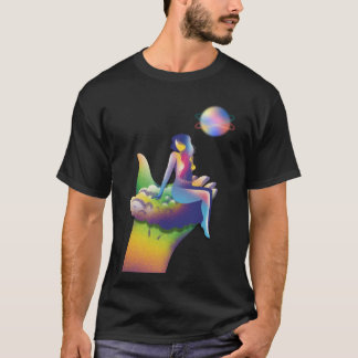 The hand that protects, welcomes and maintains the T-Shirt