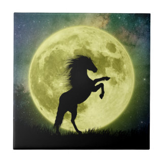 The horse and the yellow moon tile