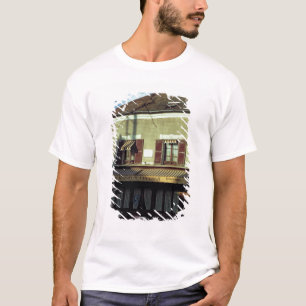 The house in which Vincent van Gogh T-Shirt