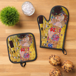 The Kiss by Gustav Klimt, Vintage Art Nouveau Oven Mitt & Pot Holder Set