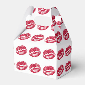 The Kiss, Red Lips Favour Box