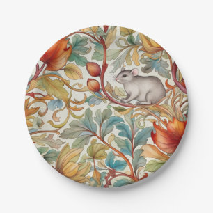 The little mouse on the leaves paper plate