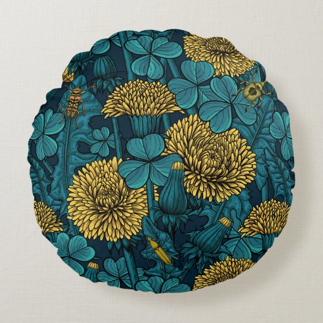 The meadow in yellow and blue round cushion (Front)