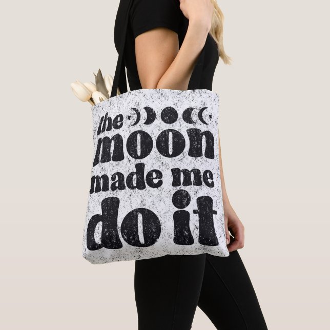 The moon made me do it tote bag (Close Up)