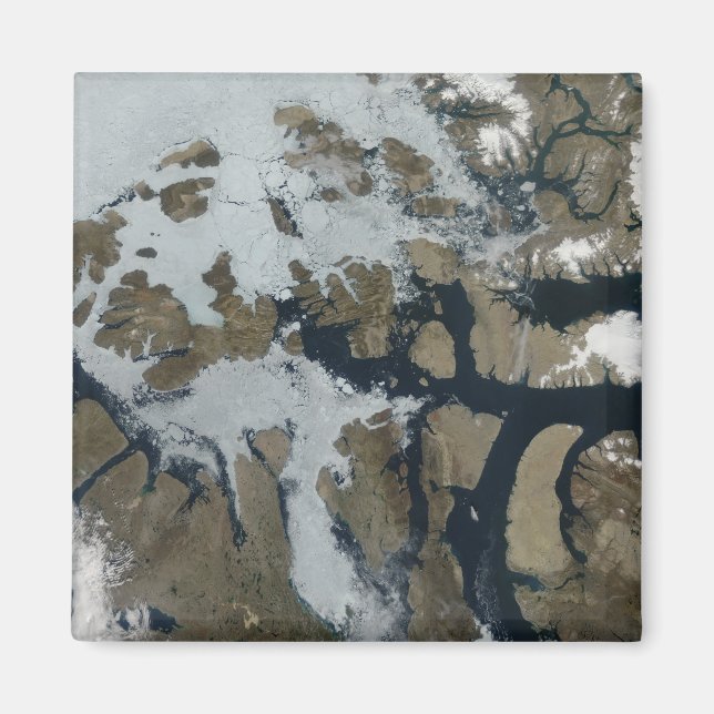 The Queen Elizabeth Islands Magnet (Front)