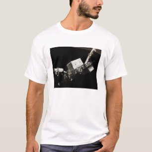 The Remote Manipulator System robotic arm T-Shirt