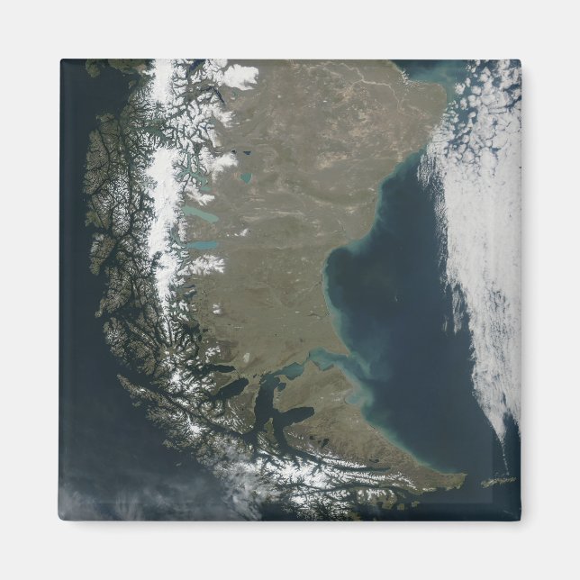 The rugged, snow-capped Andes Magnet (Front)