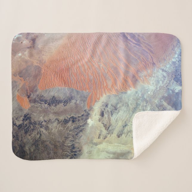 The Sahara Desert In Algeria, North Africa. Sherpa Blanket (Front (Horizontal))