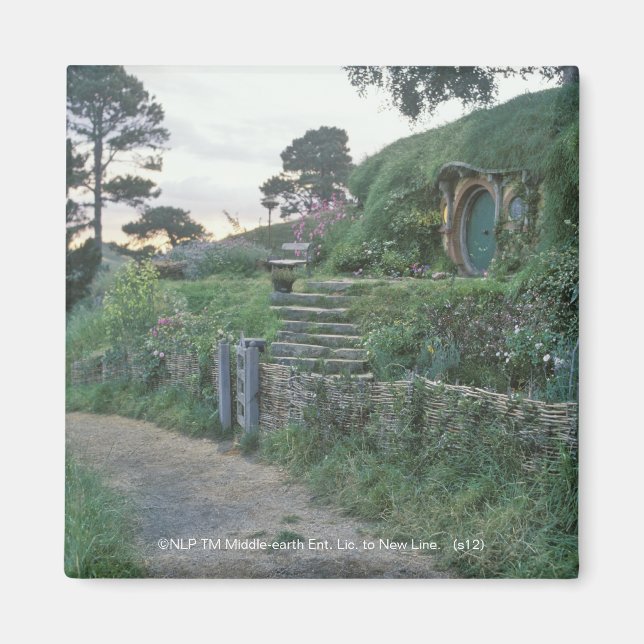 THE SHIRE™ MAGNET (Front)