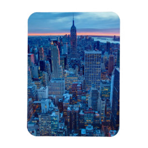 The skyscrapers of Manhattan are lit Magnet