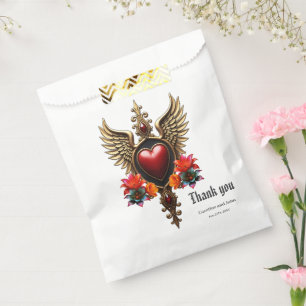 The spirit of the wonderful vintage style.  favour bags