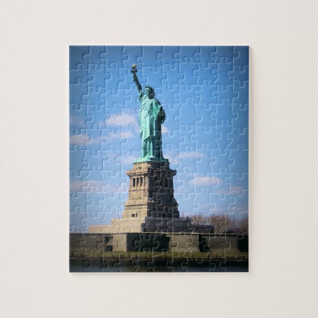The Statue of Liberty - 8x10 - 110 pcs. Jigsaw Puzzle (Vertical)
