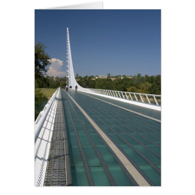 The Sundial Bridge at Turtle Bay (Front)
