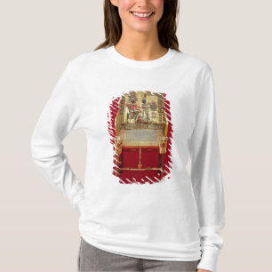 The throne, from the Tomb of Tutankhamun T-Shirt