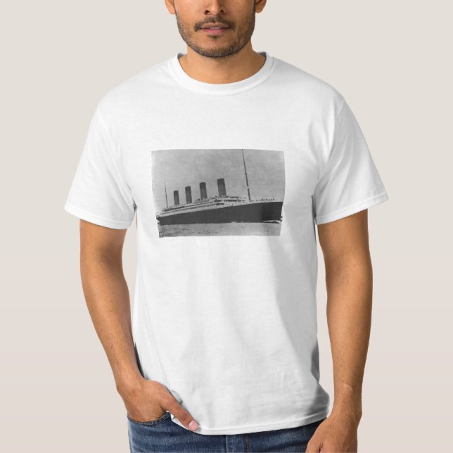 the titanic T-Shirt (Front)