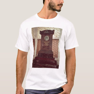 The tomb of Carl Linnaeus T-Shirt