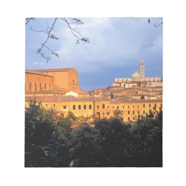 The Tuscan village of Sienna, Italy. Notepad (Front)