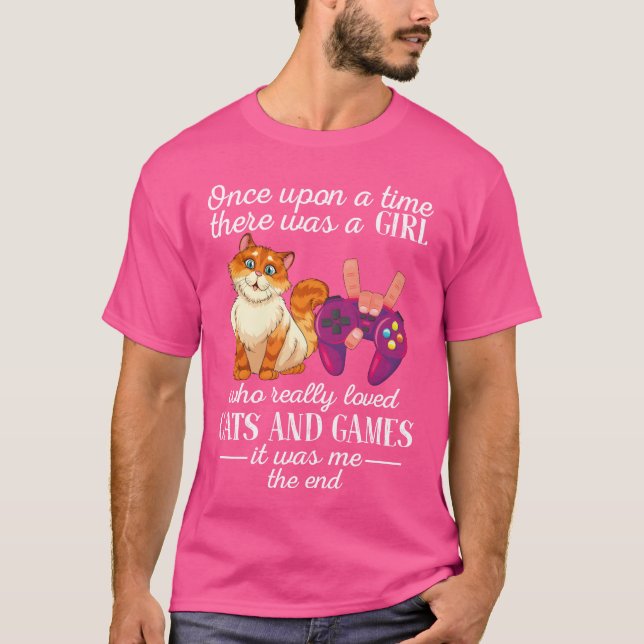 There Was A Girl Who Really Loved Cats And Games g T-Shirt (Front)