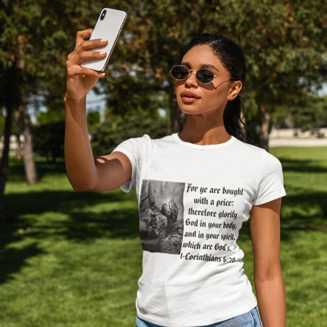 Therefore Glorify God T-Shirt (Creator Uploaded)