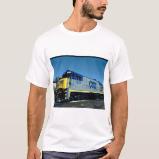 This CSX GE B36-7 #5835, 1990_Trains T-Shirt