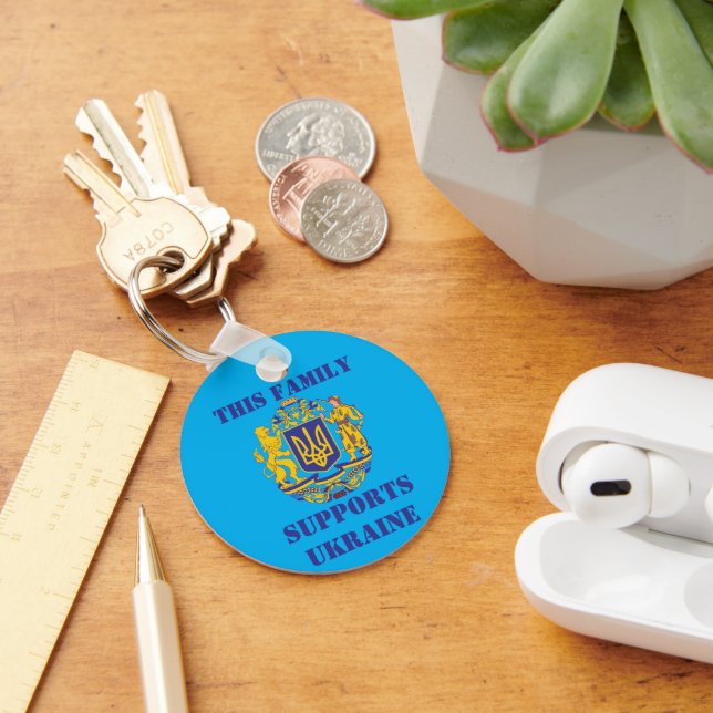 THIS FAMILY SUPPORTS UKRAINE KEY RING (Desk)