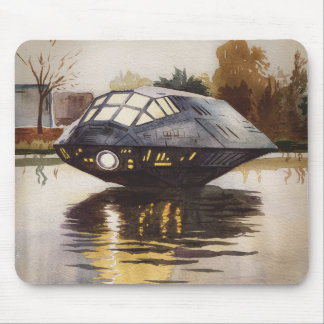 This is a spaceship waiting for a moment on the ri mouse pad