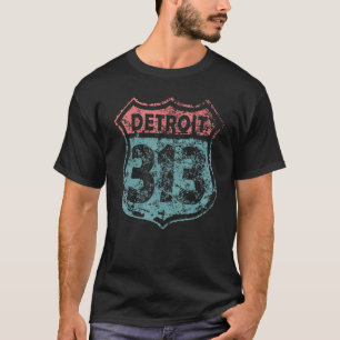 This is my Detroit 313 Michigan Distressed T-Shirt