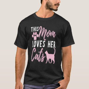 This Mom Loves Her Cats Cute Cat Family Matching T-Shirt
