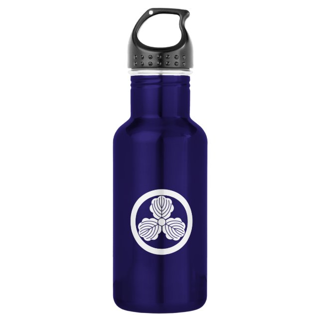 Three oak leaves(1) in circle 532 ml water bottle (Front)