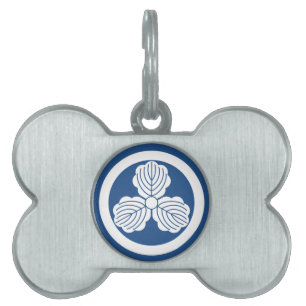 Three oak leaves(1) in circle pet ID tag