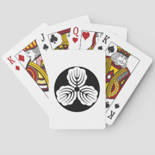 Three oak leaves in rice cake playing cards
