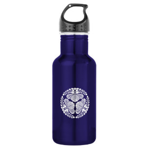 Three paulownia blooms, heads facing outward 532 ml water bottle