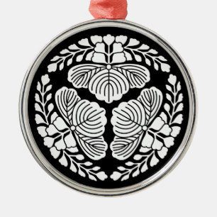 Three paulownia blooms, heads facing outward metal tree decoration