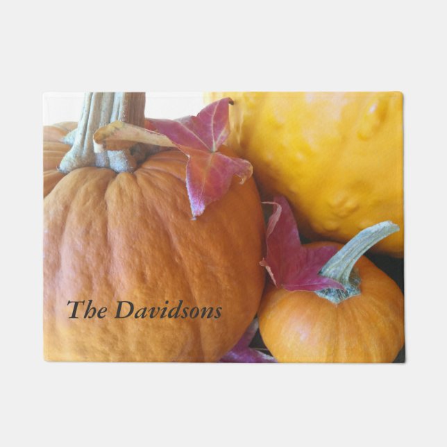 Three pumpkins with leaves doormat (Front)