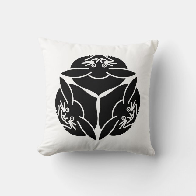 Three rabbits cushion (Front)