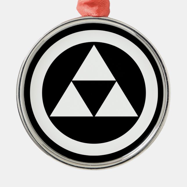 Three scales in circle metal tree decoration (Front)