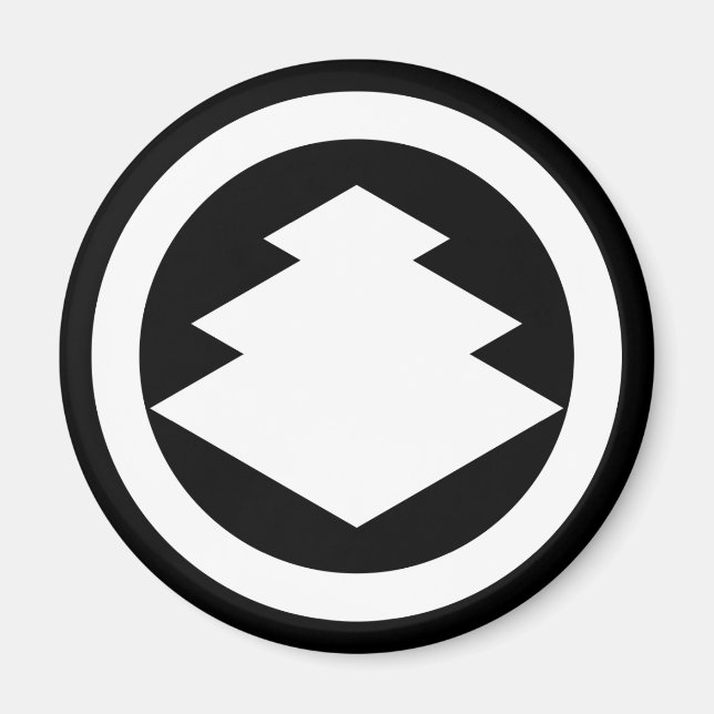 Three-tiered rhombuses in circle magnet (Front)