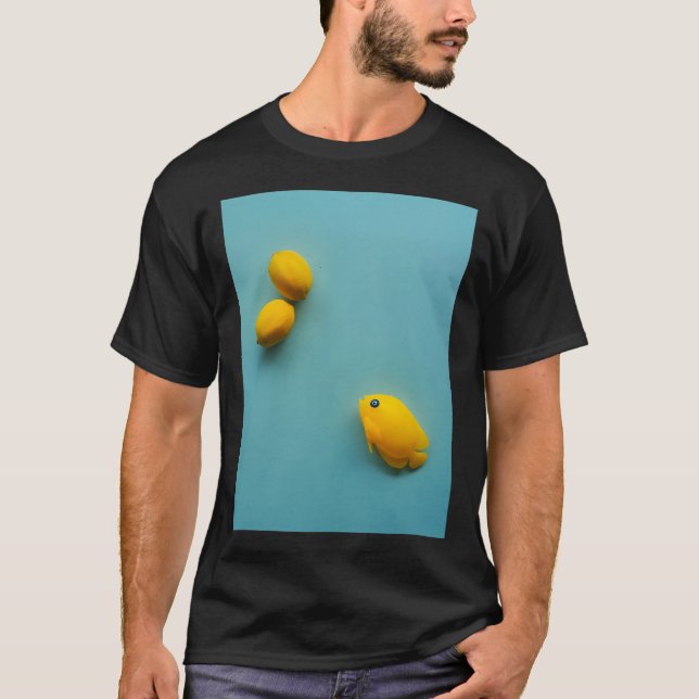 Three yellow angel fish T-Shirt (Front)