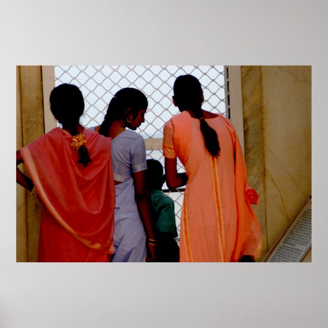 Three young women poster (Front)